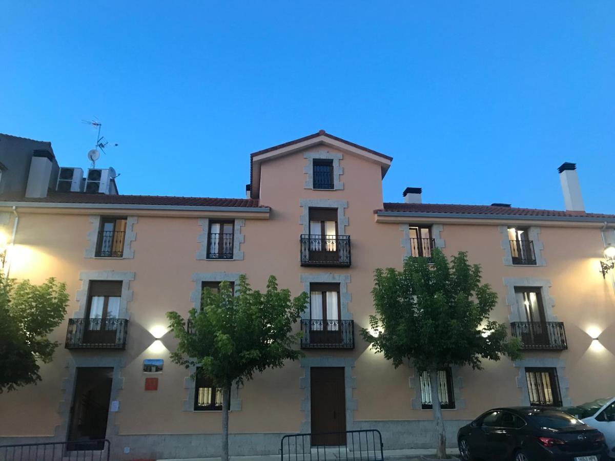 Apartamentos Turisticos Escorraladas Baltanas ภายนอก รูปภาพ