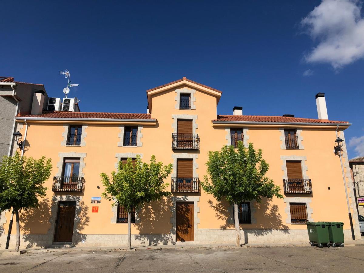 Apartamentos Turisticos Escorraladas Baltanas ภายนอก รูปภาพ