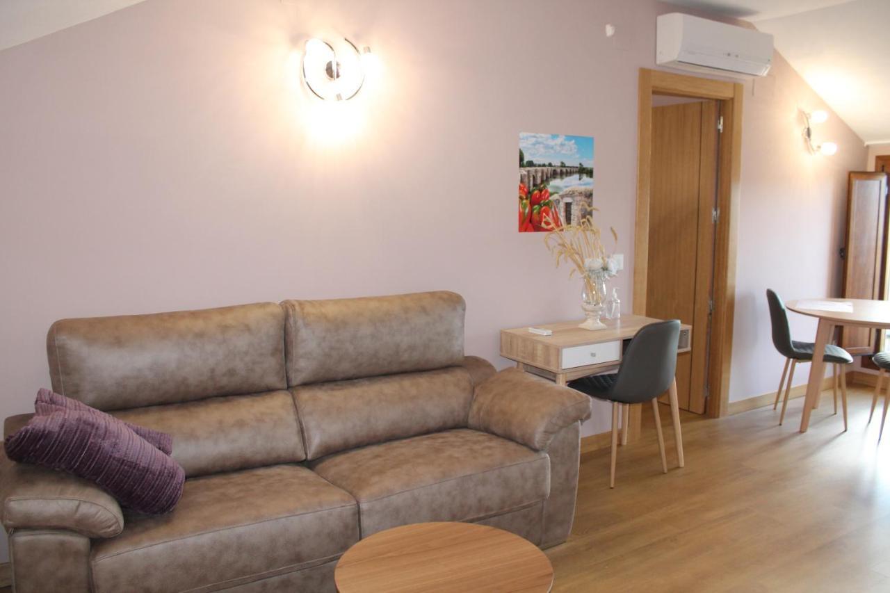 Apartamentos Turisticos Escorraladas Baltanas ภายนอก รูปภาพ