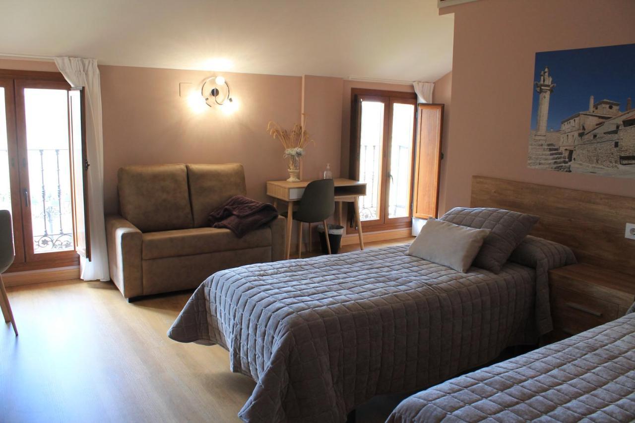Apartamentos Turisticos Escorraladas Baltanas ภายนอก รูปภาพ