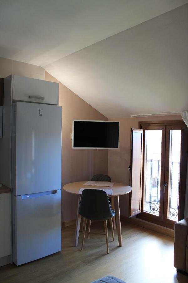 Apartamentos Turisticos Escorraladas Baltanas ภายนอก รูปภาพ